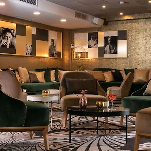 4* Hotel Niepce Paris, Curio Collection By Hilton