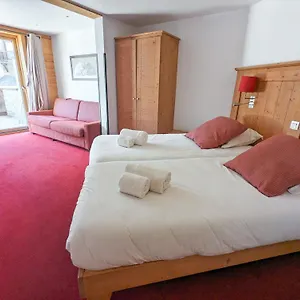 Apartment Almes 1 Et Almes 2 By Alpapart Tignes