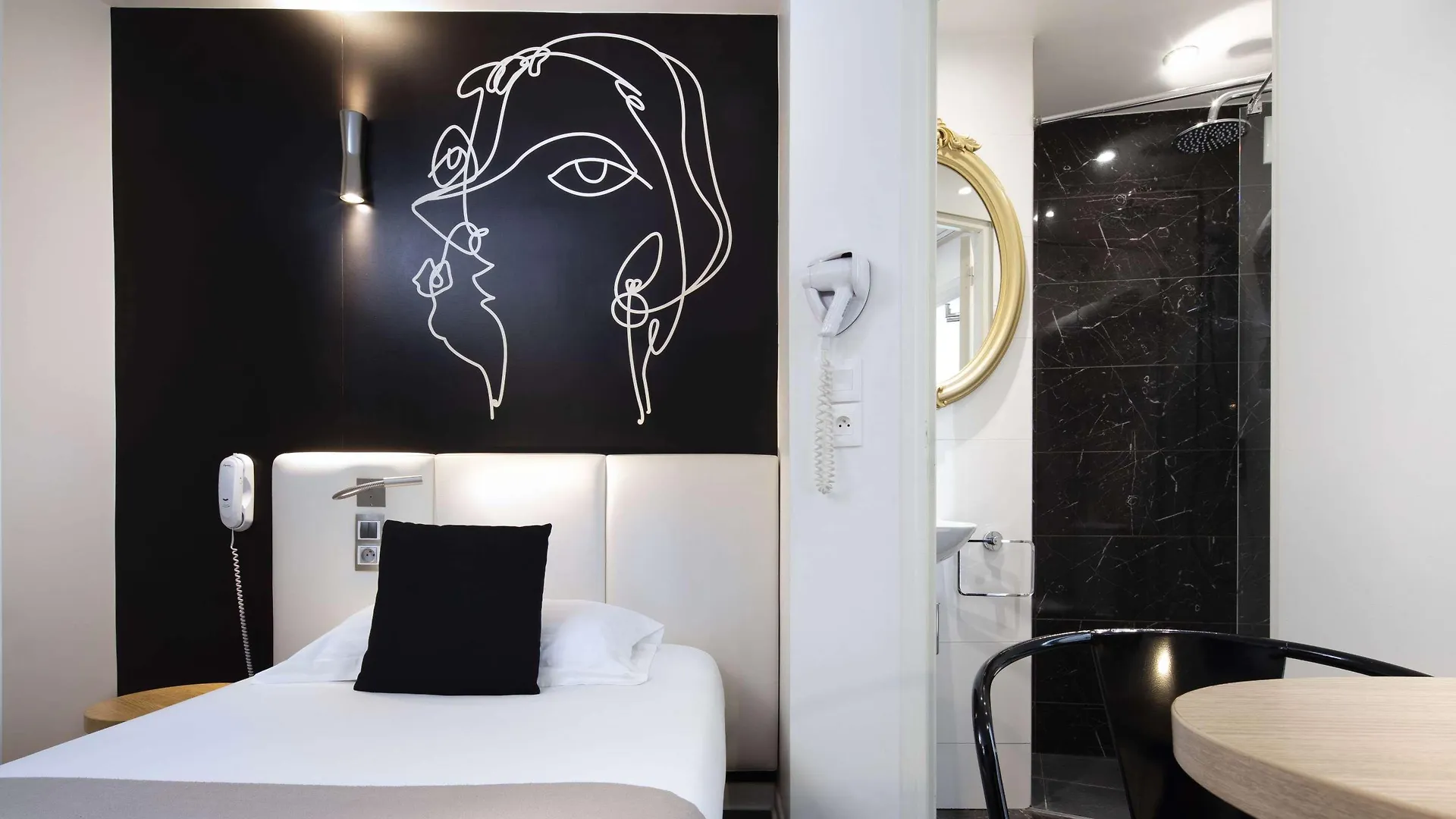 Hotel Montparnasse Saint Germain Paris France