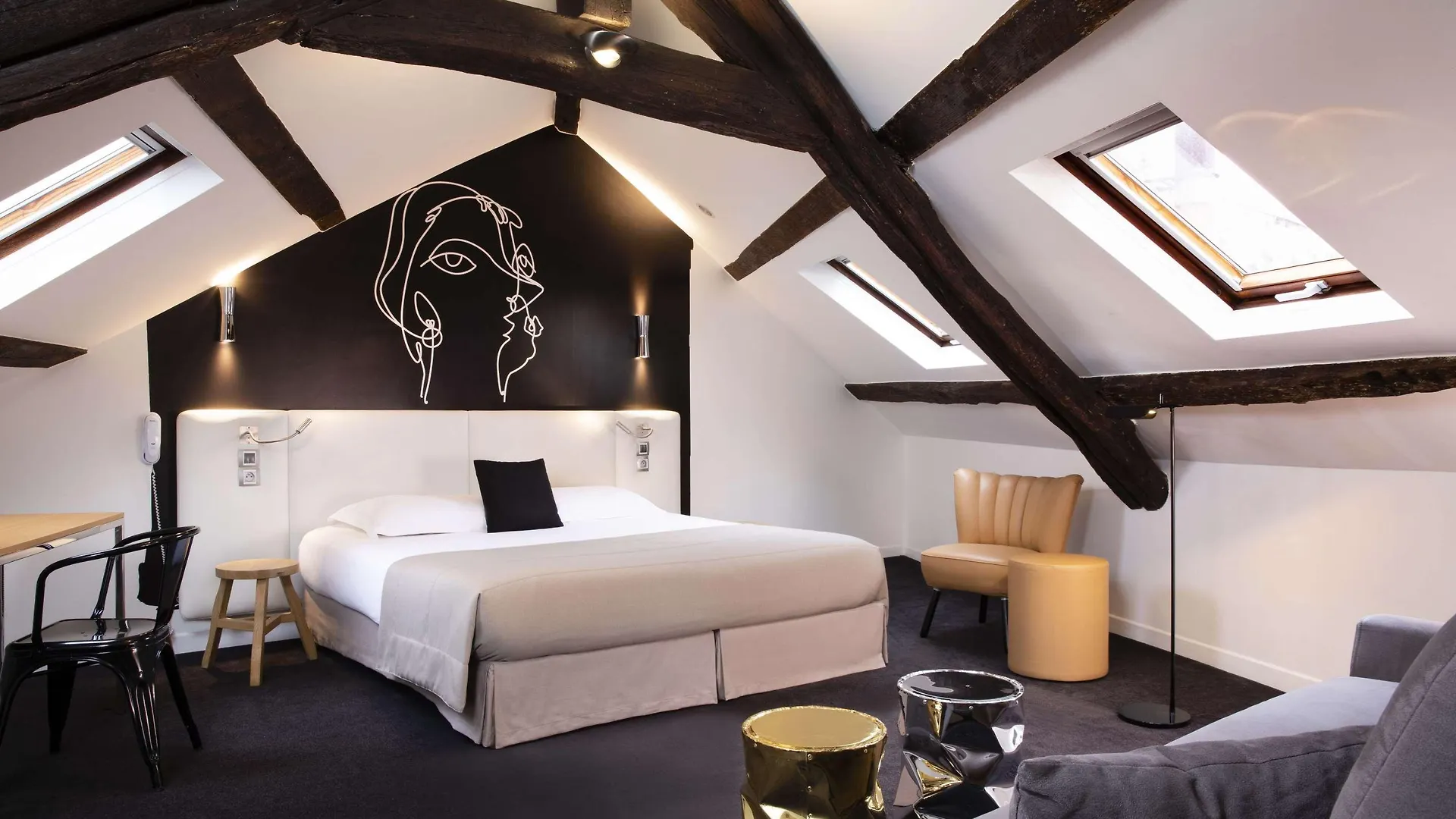 Hotel Montparnasse Saint Germain Paris 3*,